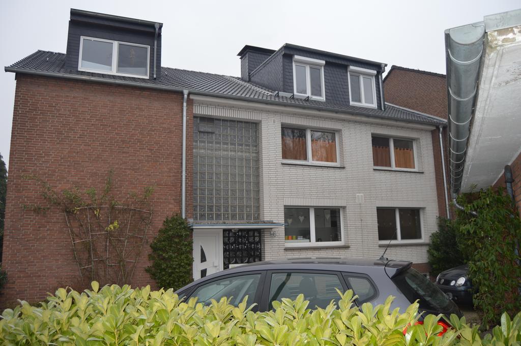 Apartment Meerfeld Дуйсбург Екстериор снимка