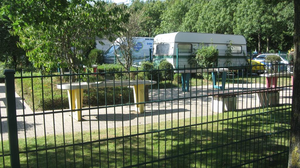 Apartment Meerfeld Дуйсбург Екстериор снимка
