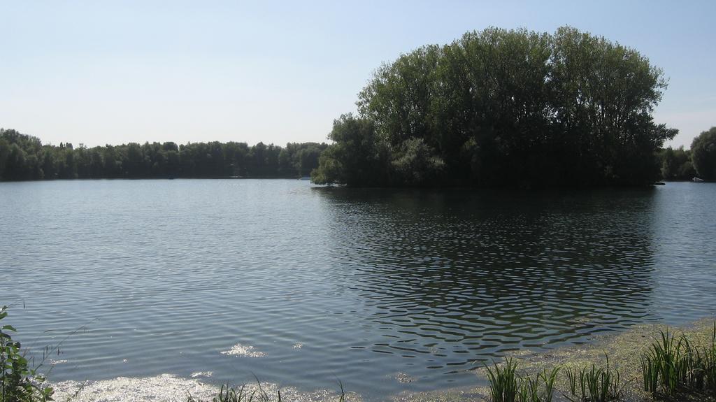 Apartment Meerfeld Дуйсбург Екстериор снимка