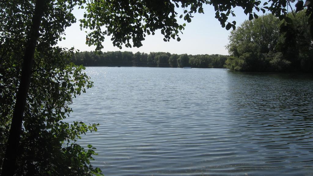 Apartment Meerfeld Дуйсбург Екстериор снимка