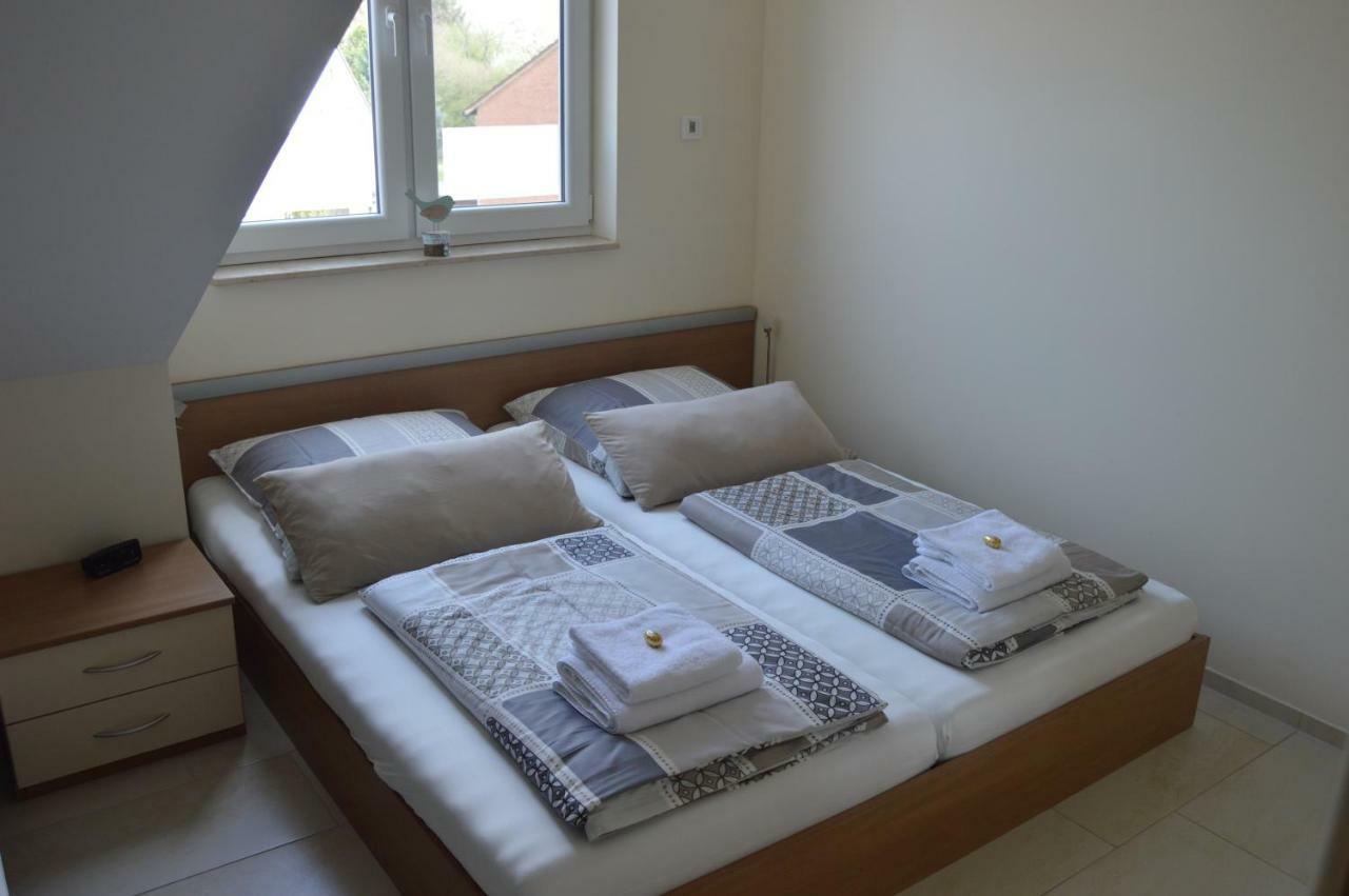 Apartment Meerfeld Дуйсбург Екстериор снимка